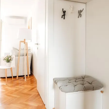 White - Free Parking * Ljubljana