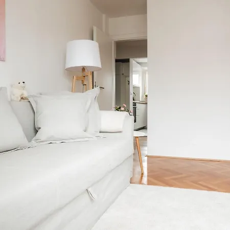 White - Free Parking * Ljubljana