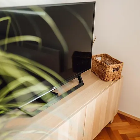 White - Free Parking * Ljubljana