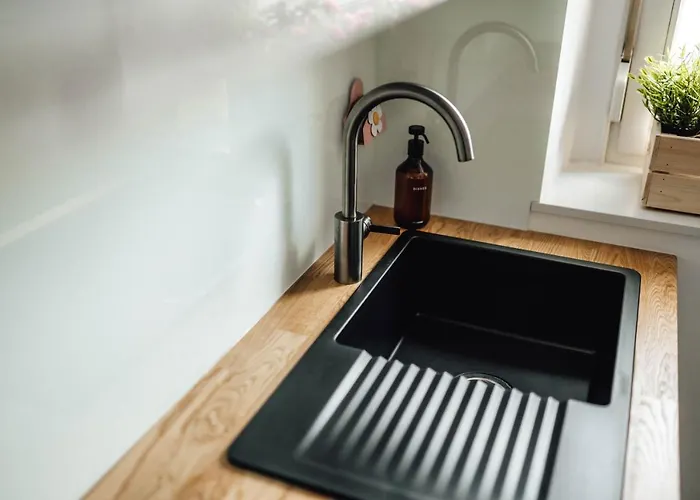 White - Free Parking Apartman *